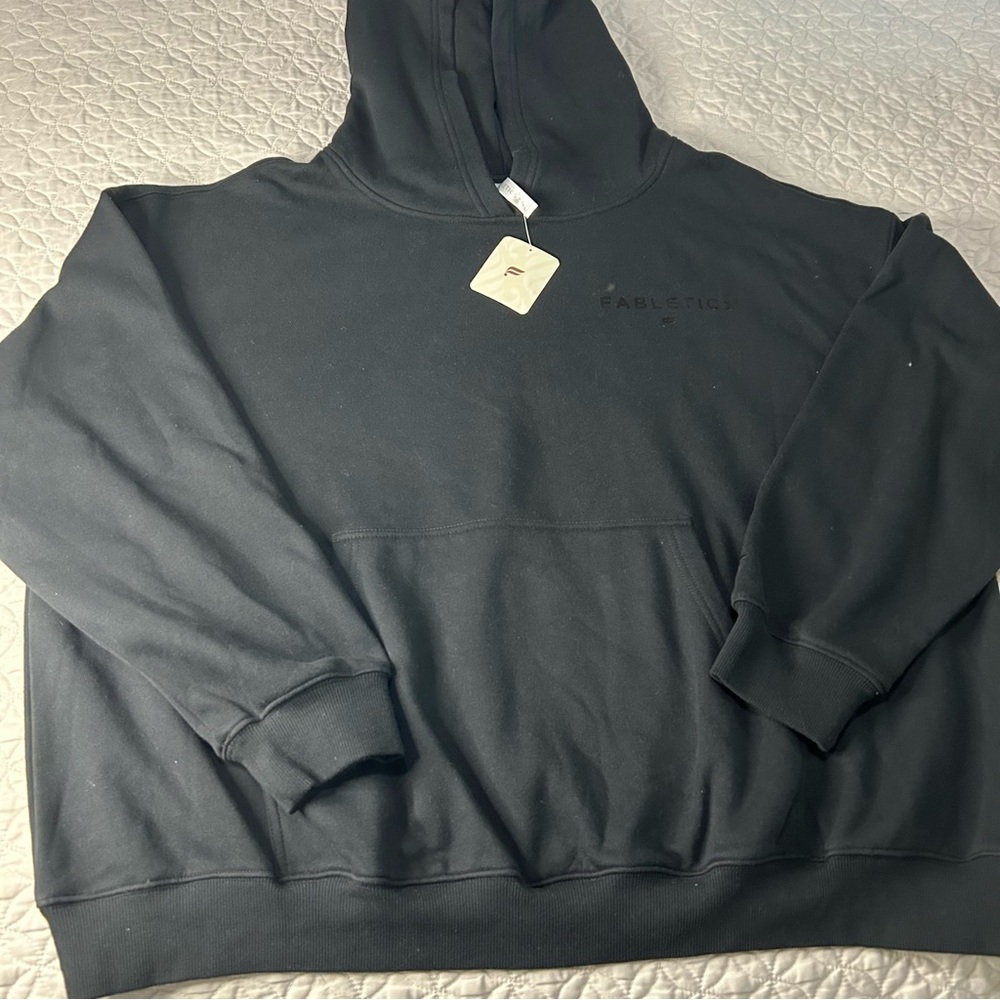 Men’s Fabletics cozy fleece hoodie